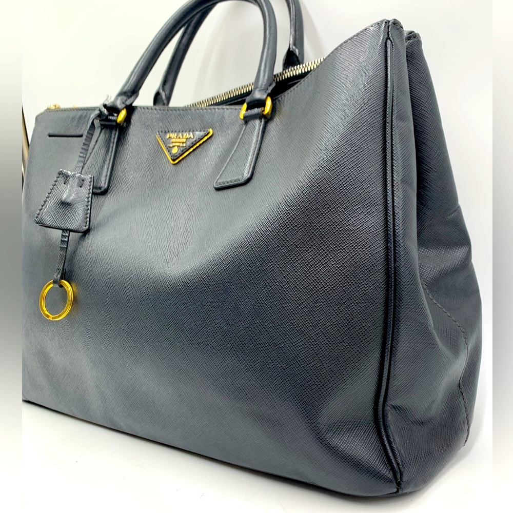 Auth Prada Black Saffiano Leather Galleria Executive Tote Bag Preloved - Picture 9 of 16